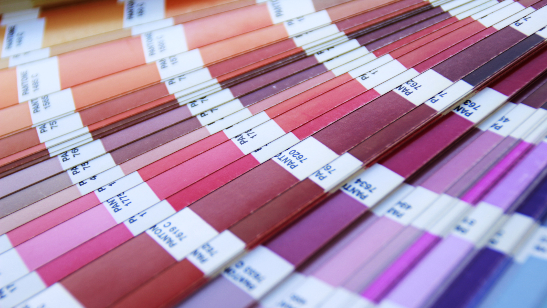 Three Reasons Why You Shouldn’t Use Pantone Colors for Touch-Up Paint